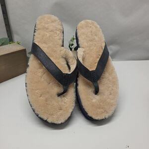 UGG Sandals Mens 16 Navy Leather Soft Fur Lined Sheepskin ClassicFlip Flop Thong